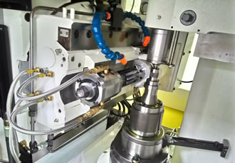 Intelligent CNC gear hobbing machine with advanced gearbox 